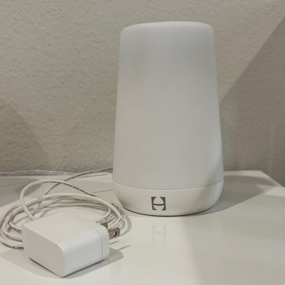 Hatch rest baby sleep sound machine night light first generation